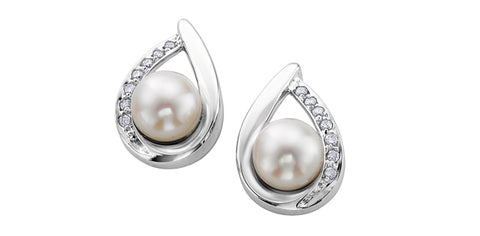 10kt White Gold Pearl Stud Earrings