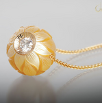 Galatea Golden Daisy Pearl Necklace